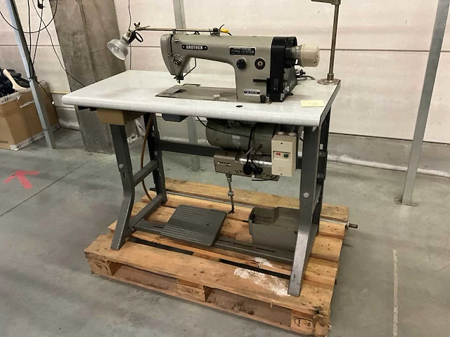 Brother stikmachine - afbeelding 4 van  6