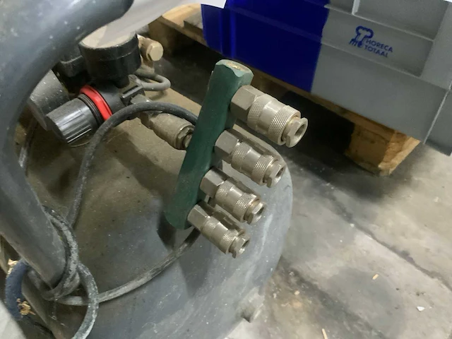 Brown hp 2.0 luchtcompressor - afbeelding 3 van  4