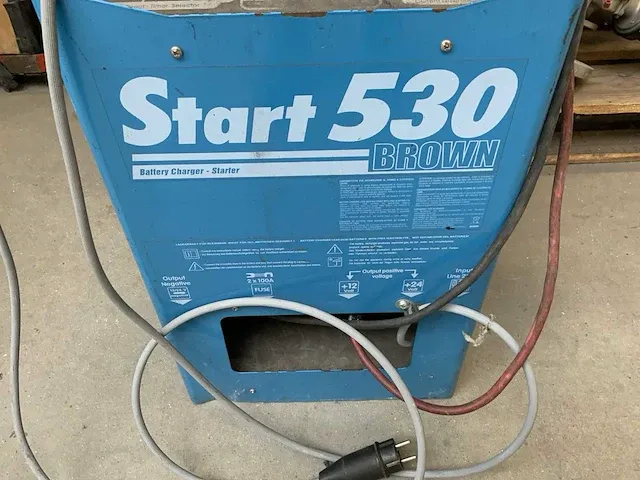 Brown start 530 batterijlader / starter - afbeelding 4 van  4