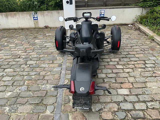 Brp can-am - 2021 - afbeelding 21 van  23