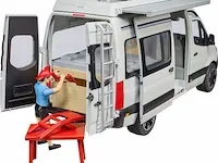 Bruder mercedes benz sprinter camper met chauffeur modelvoertuig - afbeelding 5 van  6
