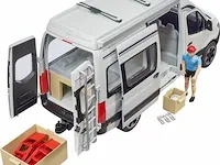 Bruder mercedes benz sprinter camper met chauffeur modelvoertuig - afbeelding 6 van  6