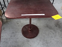 Bruin metalen tafeltje - afbeelding 1 van  2