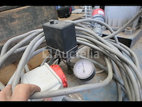 Bruine compressor - afbeelding 10 van  14