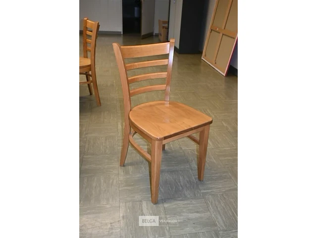 Bruine stoelen zonder tafel - afbeelding 4 van  7