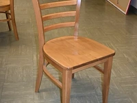 Bruine stoelen zonder tafel - afbeelding 4 van  7