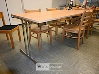 Bruine stoelen zonder tafel - afbeelding 7 van  7