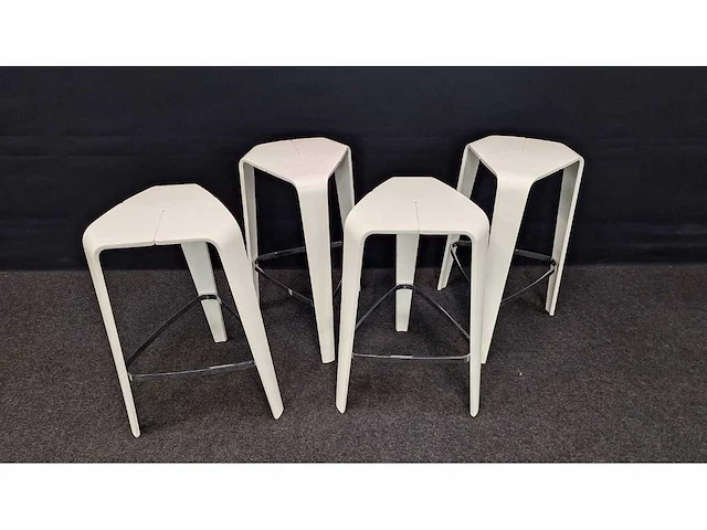 Brunner - various office inventory (4x) - afbeelding 1 van  6