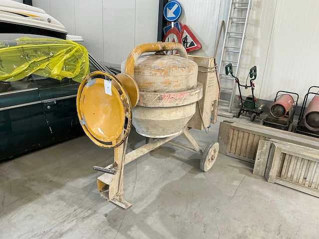 Bs250 betonmolen - afbeelding 1 van  6