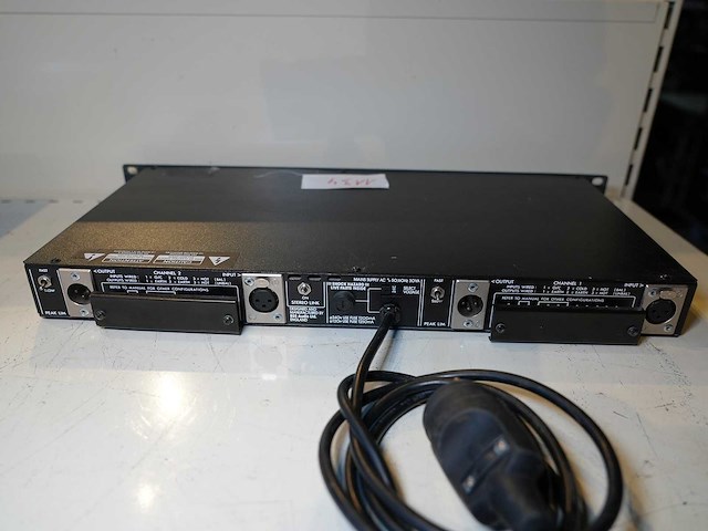 Bss dpr-402 – 2-channel compressor / limiter / de-esser - afbeelding 2 van  2