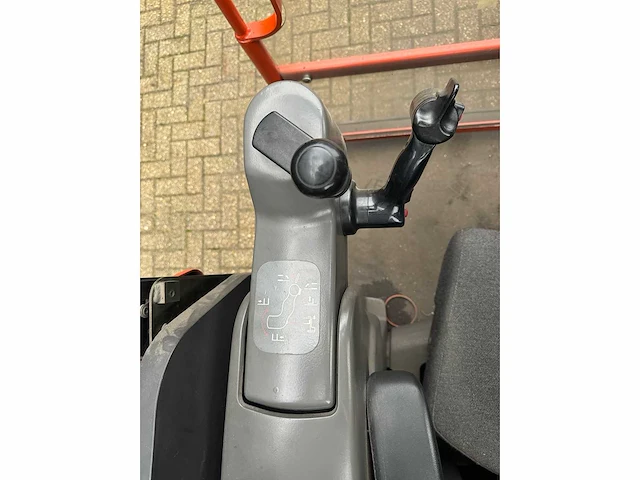 Bt - ctl-csr30t - reach forklift - 2001 - afbeelding 14 van  14