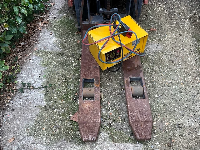 Bt elektrische meeloopstapelaar - afbeelding 3 van  13