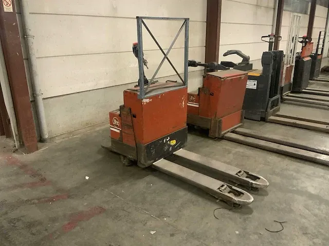 Bt elektrische palletwagen - afbeelding 1 van  8