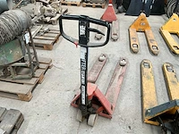 Bt hand hydraulische palletwagen - afbeelding 3 van  6