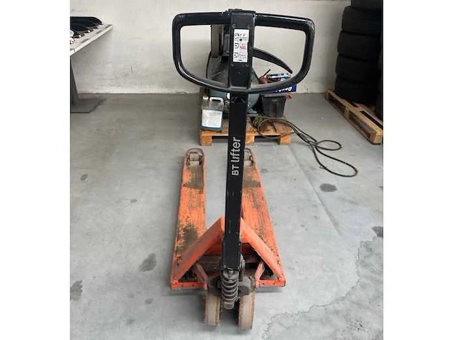 Bt hand hydraulische palletwagen - afbeelding 3 van  4