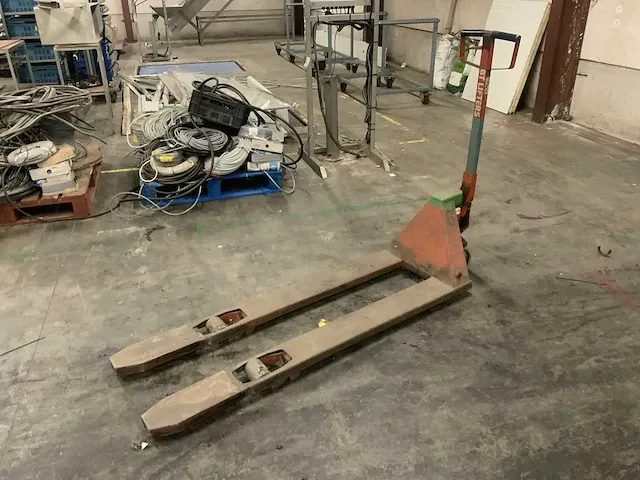 Bt l 2000 hand hydraulische palletwagen - afbeelding 1 van  5