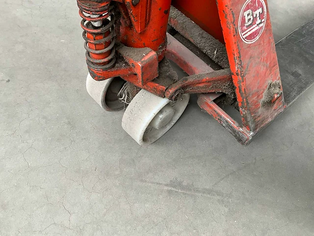 Bt l2000 hand hydraulische palletwagen - afbeelding 5 van  5