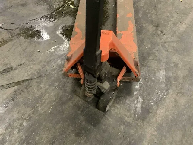 Bt lhm230 hand hydraulische palletwagen - afbeelding 4 van  5