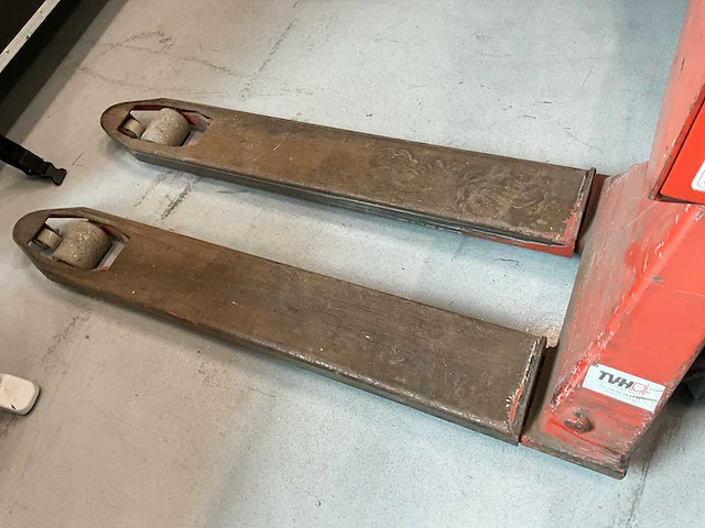 Bt lifter l2000 transpallet met weegschaal - afbeelding 4 van  8