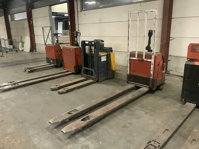 Bt lt2200 elektrische palletwagen - afbeelding 2 van  6