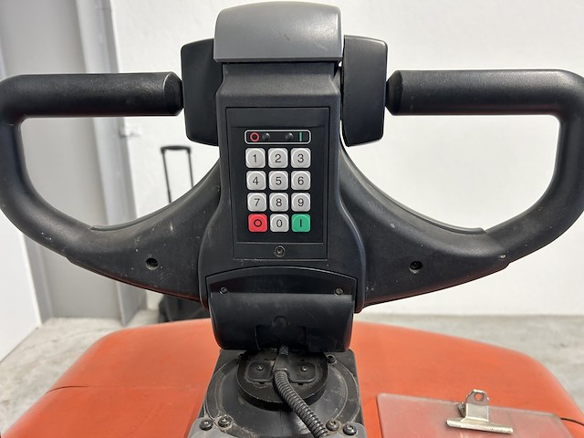 Bt ose250p stapelaar - bj 2007 - afbeelding 5 van  8