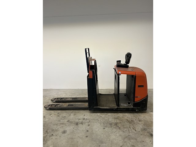 Bt ose250p stapelaar - bj 2007 - afbeelding 1 van  7