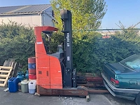 Bt reflex reach truck