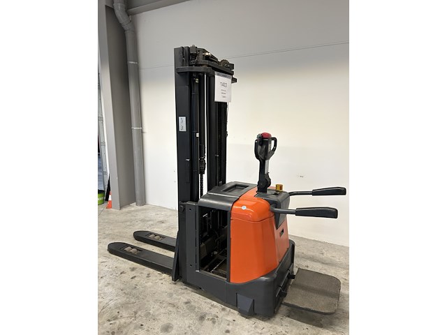 Bt spe 160l stapelaar - bj 2003 - afbeelding 2 van  8