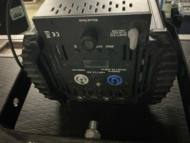 Bt-thaetre 100ec mk2 theaterspot (4x) - afbeelding 4 van  5