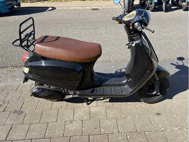 Btc riva scooter - afbeelding 5 van  8
