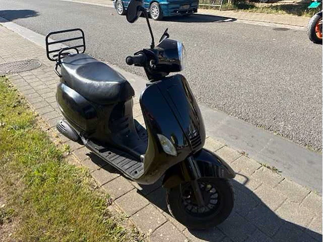 Btc riva scooter - afbeelding 3 van  5