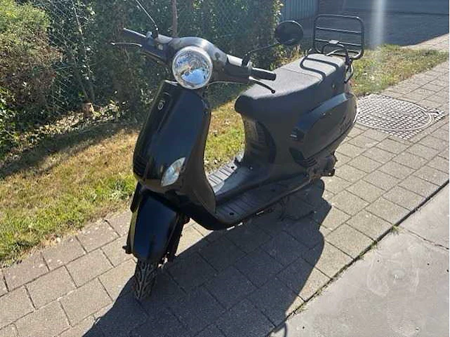 Btc riva scooter - afbeelding 1 van  7