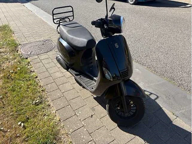 Btc riva scooter - afbeelding 4 van  7
