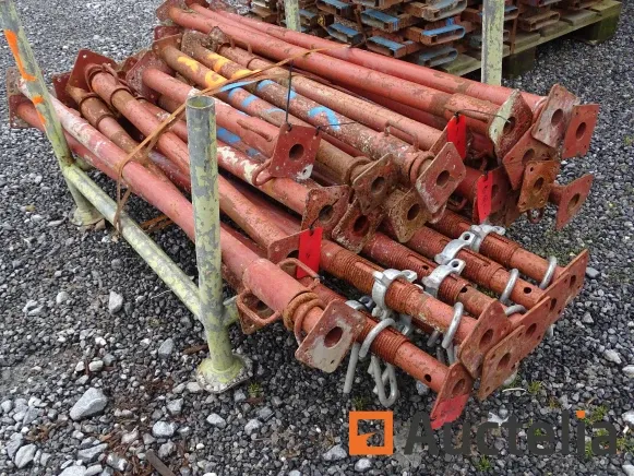 Btp, pallets, glastransport rekken, kassa's...