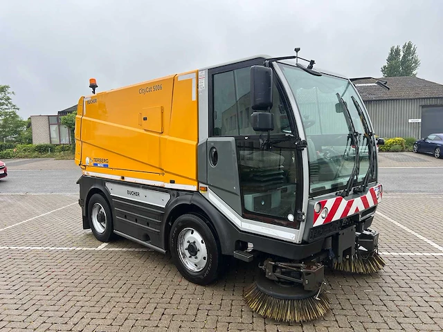 Bucher - 2016 - citycat 5006 - straatveegmachine - afbeelding 1 van  28