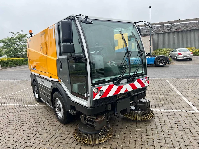Bucher - 2016 - citycat 5006 - straatveegmachine - afbeelding 23 van  28