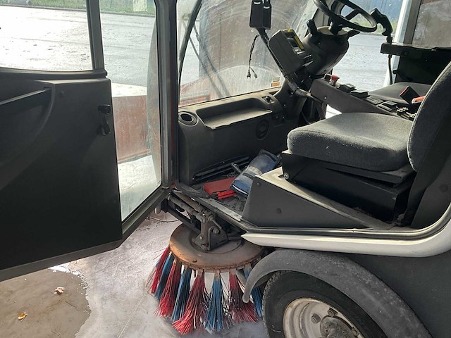 Bucher citycat 2020 veegmachine - zugg sneeuwploeg - afbeelding 26 van  43