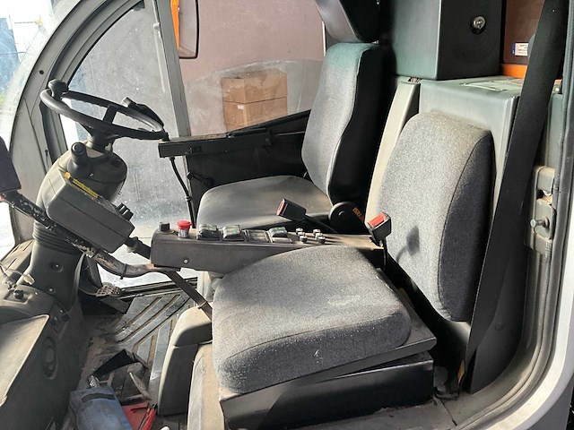 Bucher citycat 2020 veegmachine - zugg sneeuwploeg - afbeelding 27 van  43