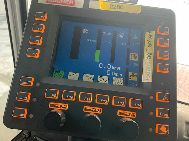 Bucher citycat 2020 veegmachine - zugg sneeuwploeg - afbeelding 37 van  43