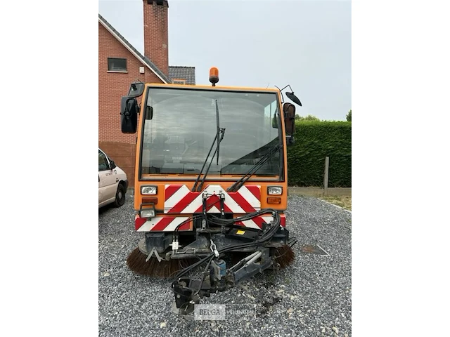 Bucher citycat 5000 veegwagen - afbeelding 9 van  16