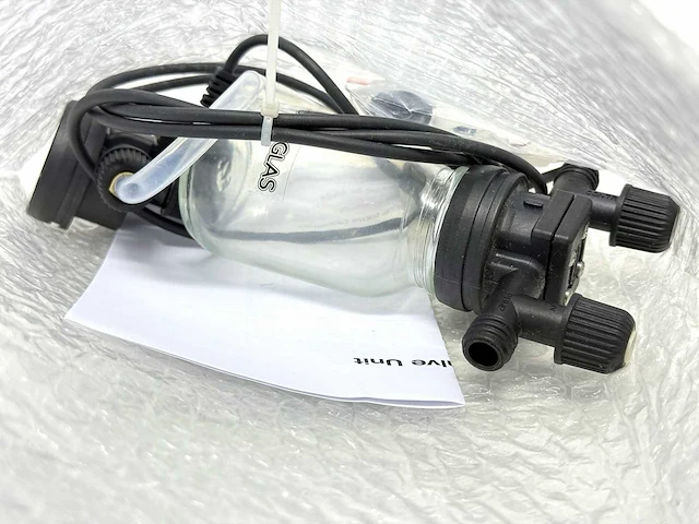 Buchi v-700 vacuümpomp - afbeelding 2 van  2