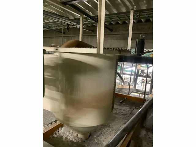 Buffersilo voor maalmolen granulaat - afbeelding 3 van  4