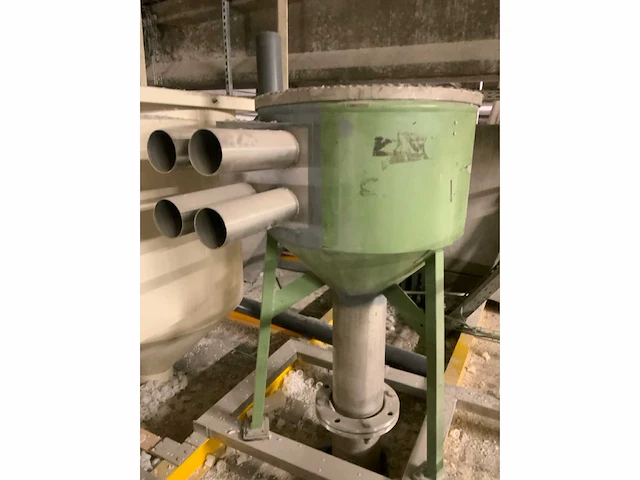 Buffersilo voor maalmolen granulaat - afbeelding 2 van  4