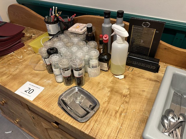 Buffetkast + inhoud - afbeelding 7 van  7