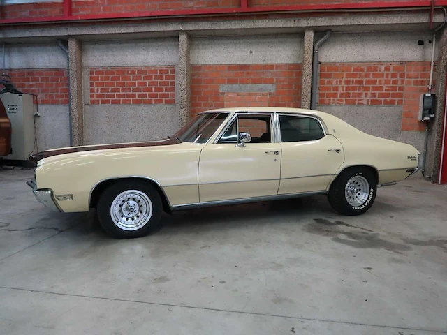 Buick veldleeuwerik - afbeelding 1 van  76