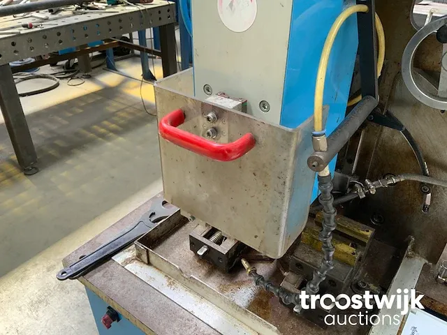 Buis-boor-freesmachine - afbeelding 8 van  20