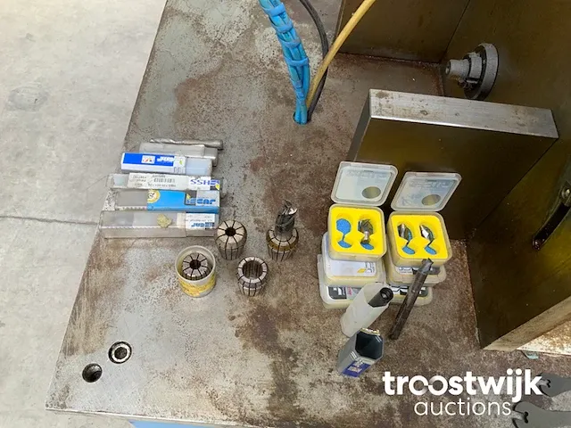 Buis-boor-freesmachine - afbeelding 9 van  20