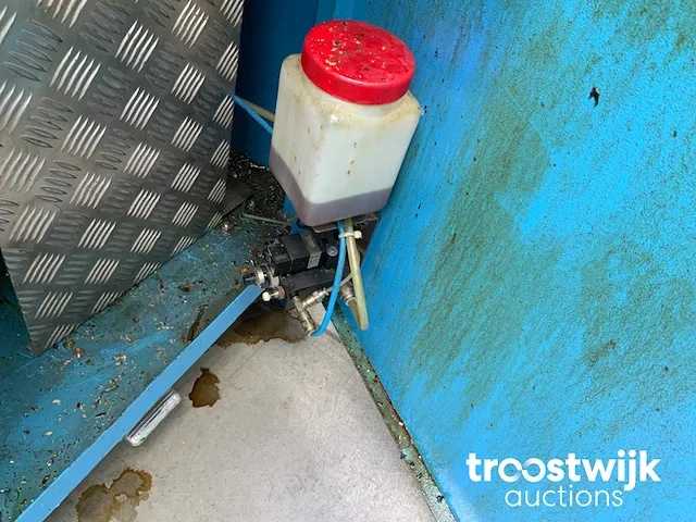 Buis-boor-freesmachine - afbeelding 11 van  20