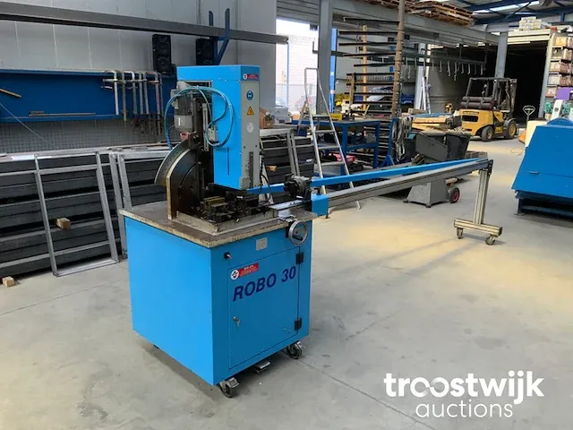 Buis-boor-freesmachine - afbeelding 1 van  20