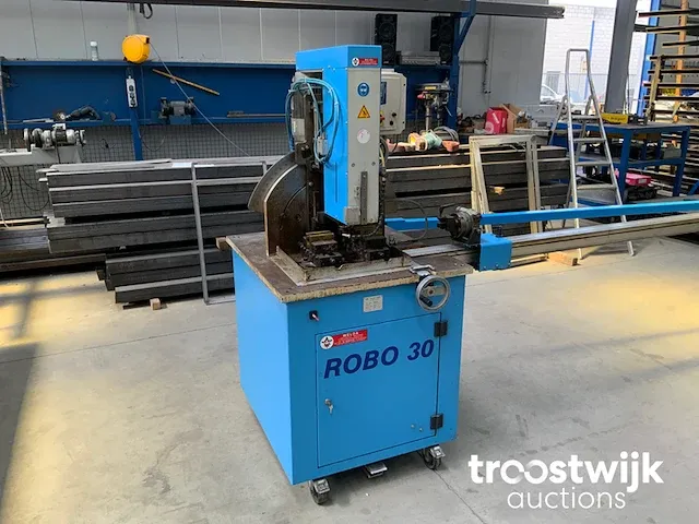 Buis-boor-freesmachine - afbeelding 12 van  20